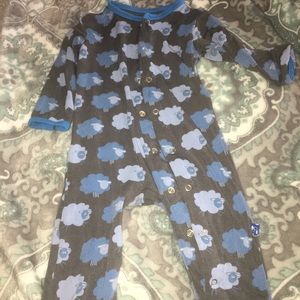 Kickee Coverall 💙🖤🐑